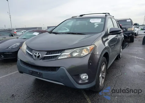 2015 Toyota Rav4 Xle z USA, uszkodzony, nr VIN 2T3WFREV3FW132465